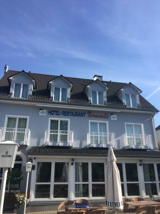 Hotel Restaurant Normandie 斯齐道 外观 照片