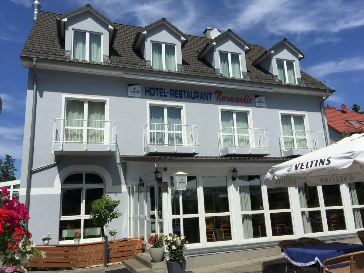Hotel Restaurant Normandie 斯齐道 外观 照片